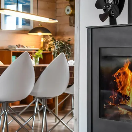 Beautiful Log House With Free Wi-fi-sj655 Vakantiehuis *